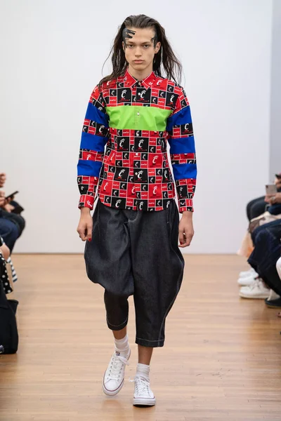 Look 4